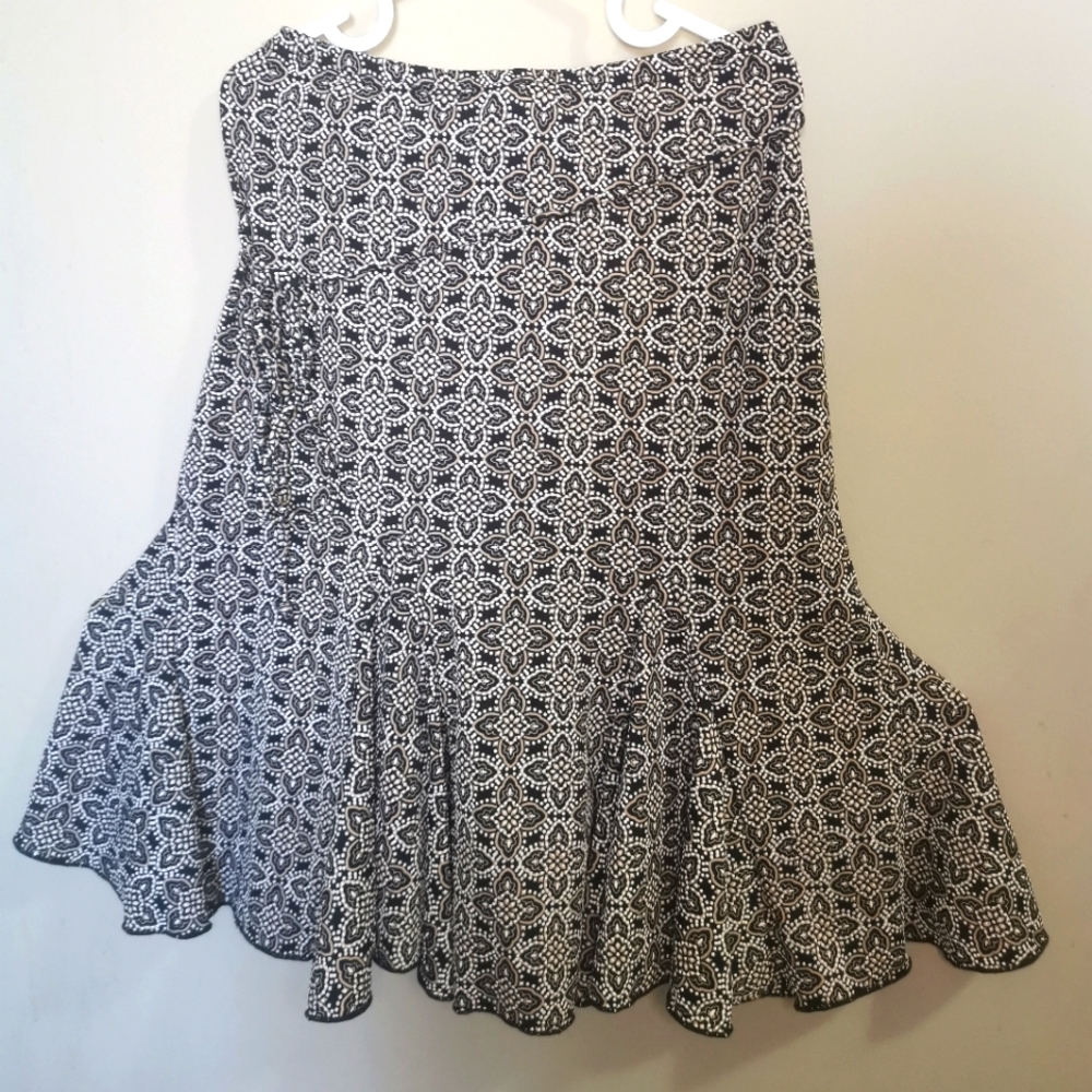 CLIENTELE Floral Pattern Skirt